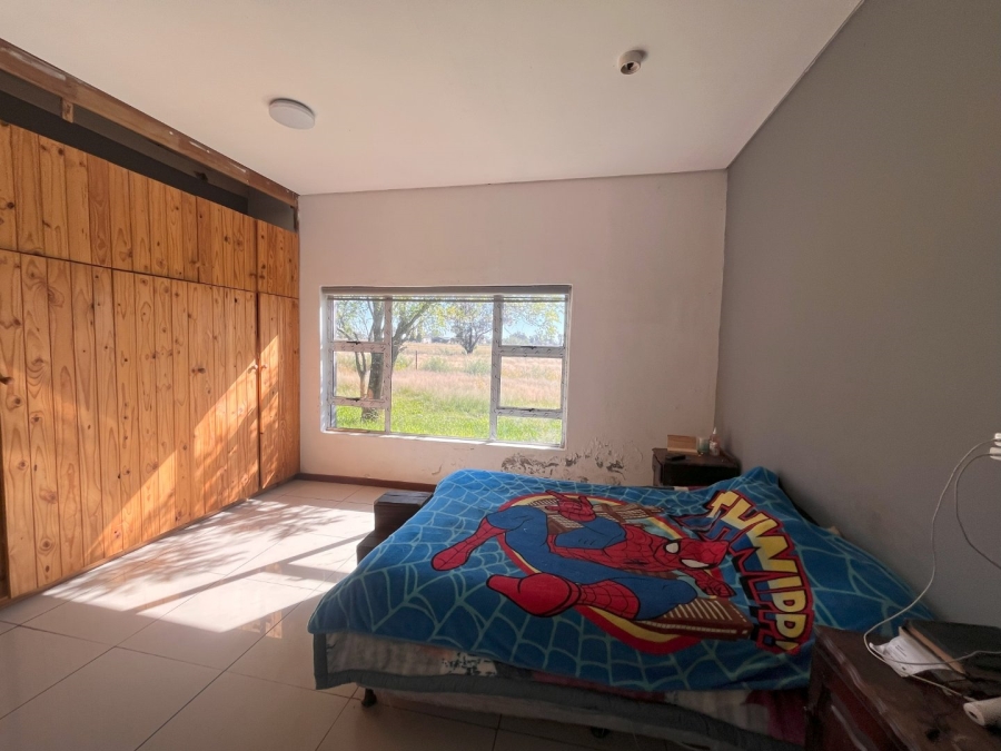 5 Bedroom Property for Sale in Levins Estate Free State